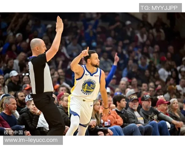 美媒公布NBA场均三分球排行榜库里以45个领先米切尔小波特紧随其后